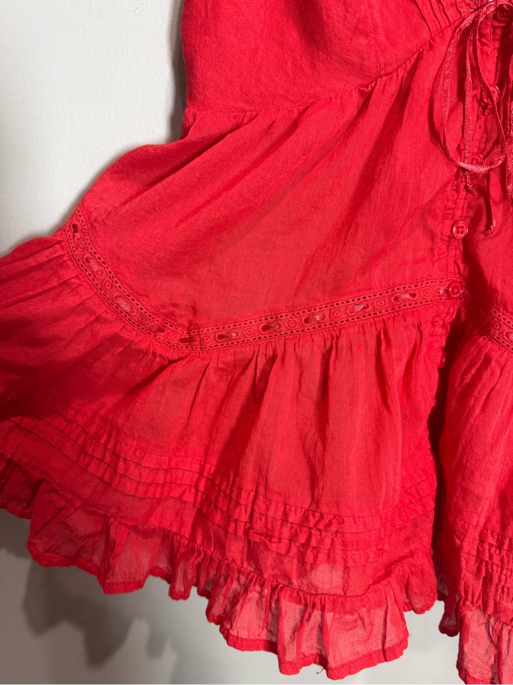 Kimchi Blue Urban Outfitters Red Cotton Babydoll Tank Top Lace Ruffle M - Picture 3 of 8